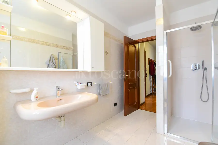 Villa in vendita di 600 mq a €880.000 (rif. 5/2026)