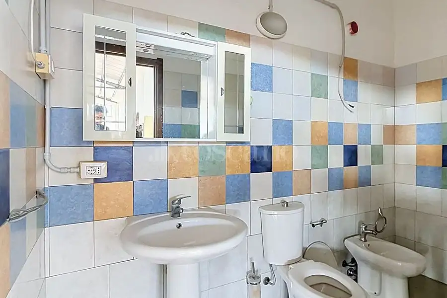 Capannone in vendita di 830 mq a €350.000 (rif. 213/2026)