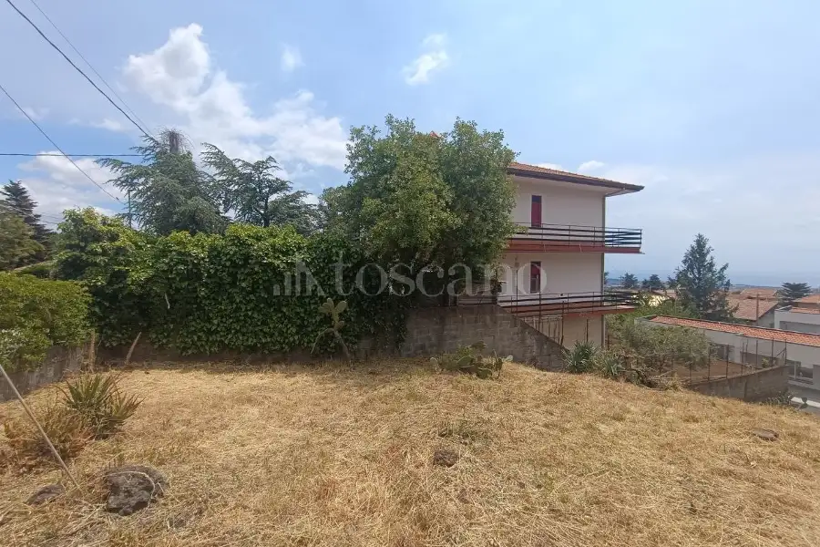 Edificabile Residenziali in vendita di 700 mq a €68.000 (rif. 88/2026)