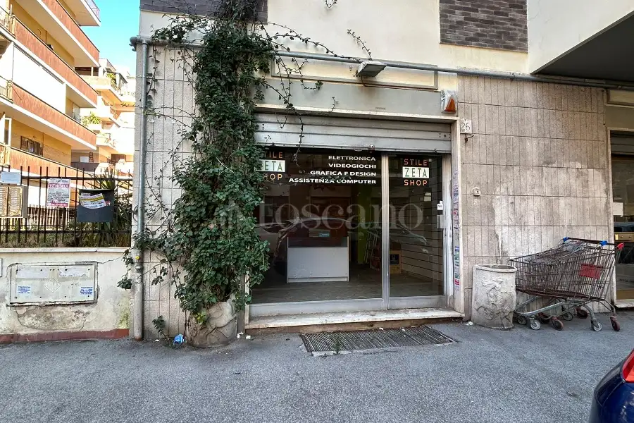 Negozio in affitto di 40 mq a €550 (rif. 92/2024)