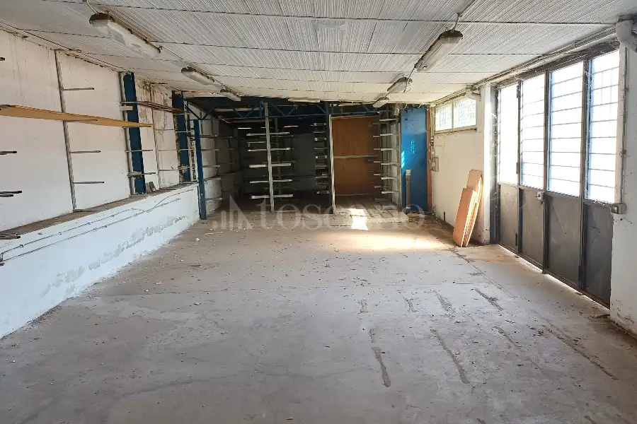 Laboratorio in vendita di 600 mq a €300.000 (rif. 32/2025)