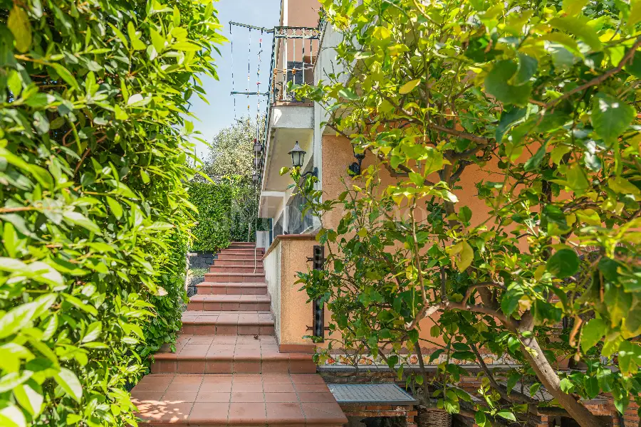 Villa in vendita di 630 mq a €785.000 (rif. 76/2026)