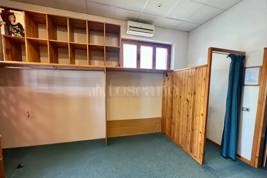 Negozio in vendita di 35 mq a €99.000 (rif. 32/2026)