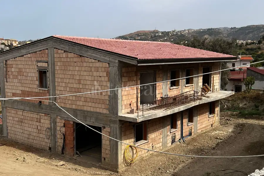 Villa Bifamiliare in vendita di 160 mq a €330.000 (rif. 69/2024)