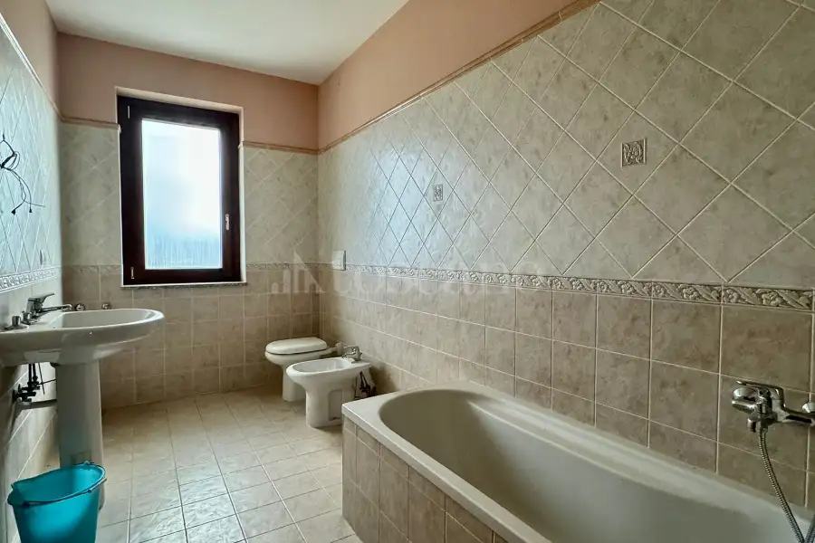 Casa in vendita di 250 mq a €250.000 (rif. 3/2026)