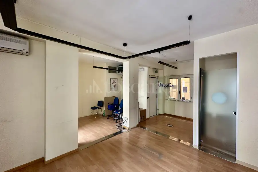 Ufficio in affitto di 90 mq a €750 (rif. 1/2025)