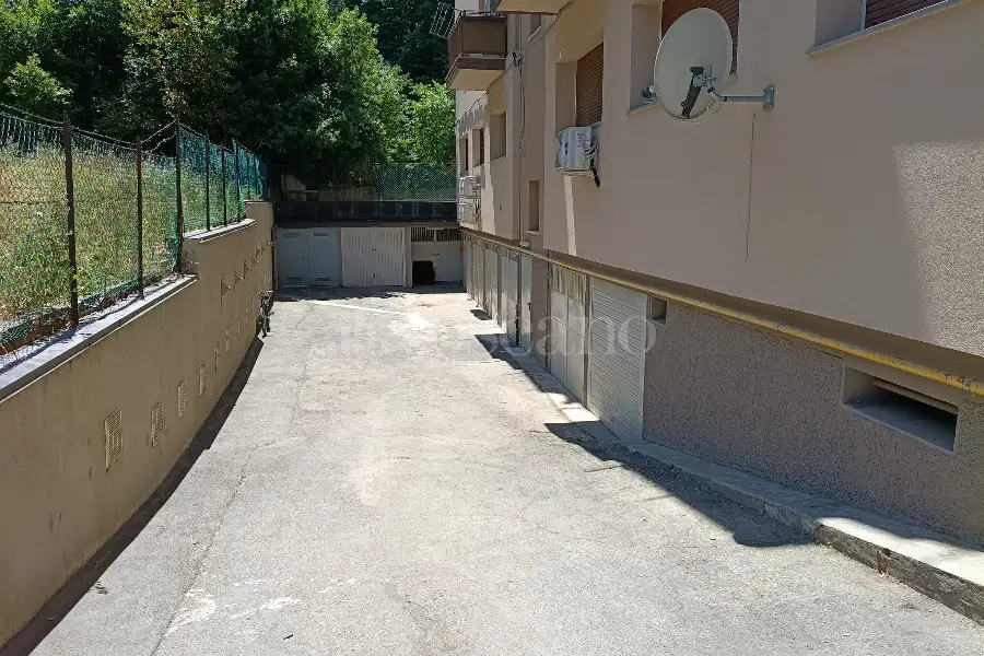Garage in vendita di 10 mq a €16.000 (rif. 4/2026)