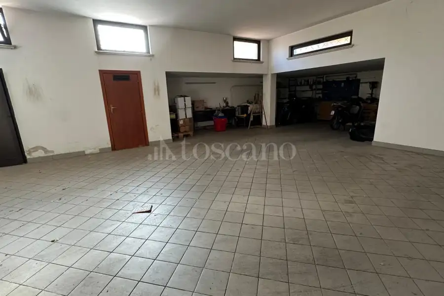 Villa in vendita di 370 mq a €890.000 (rif. 3/2026)