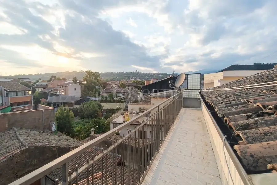 Casa Indipendente in vendita di 416 mq a €298.000 (rif. 174/2026)