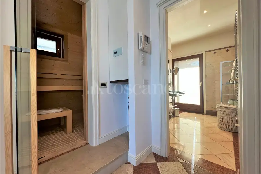 Villino a Schiera in vendita di 300 mq a €2.100.000 (rif. 36/2025)