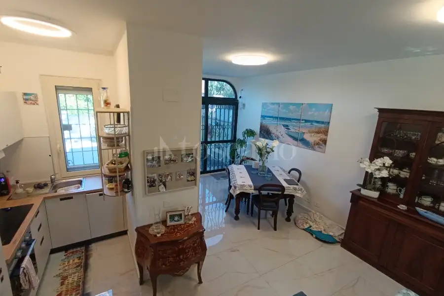 Villino a Schiera in affitto di 110 mq a €800 (rif. 95/2026)