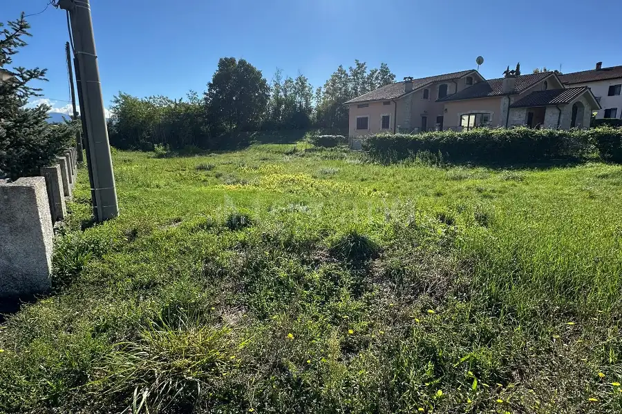 Edificabile Residenziali in vendita di 1.460 mq a €78.000 (rif. 29/2026)