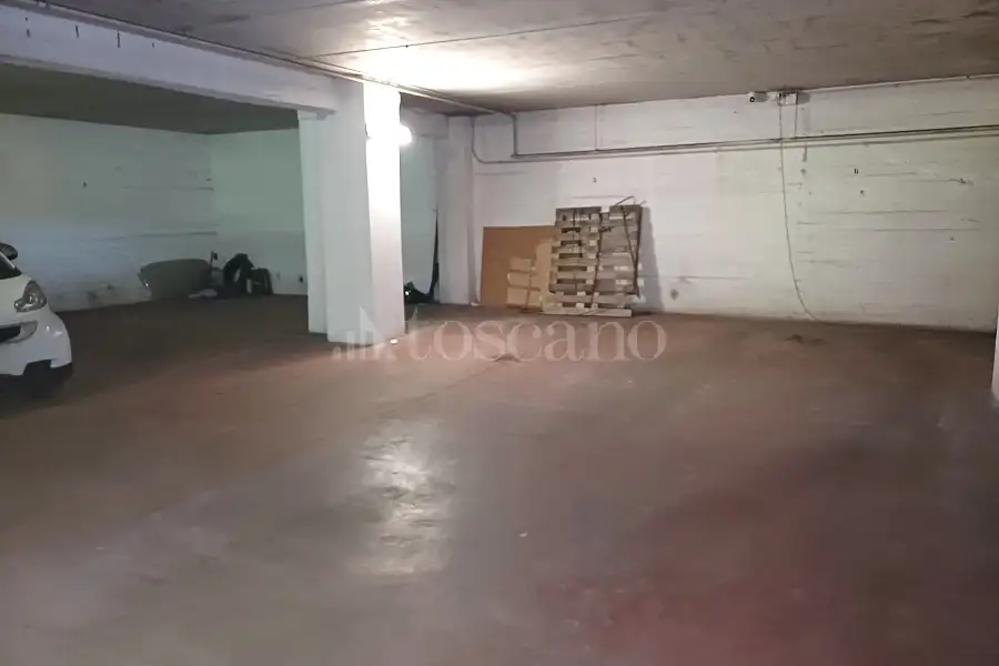 Posto Auto in vendita di 25 mq a €30.000 (rif. 13/2026)