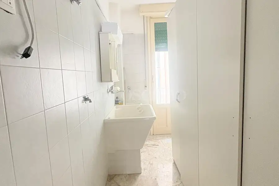 Ufficio in affitto di 35 mq a €500 (rif. 44/2026)