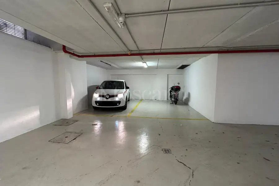 Posto Auto in vendita di 100 mq a €199.000 (rif. 36/2025)