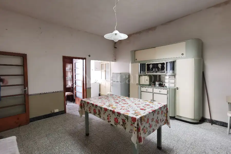 Casa in vendita di 290 mq a €200.000 (rif. 32/2022)