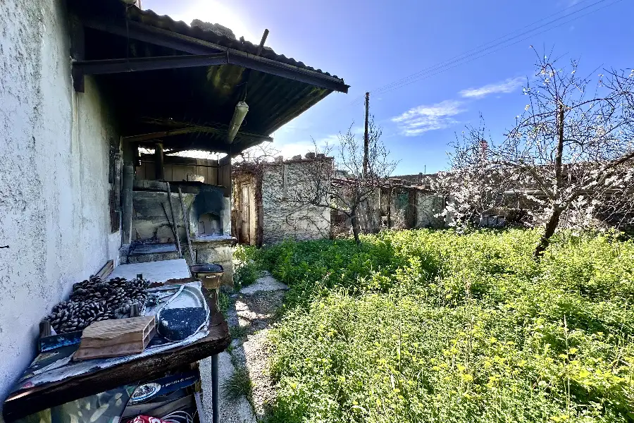 Villa in vendita di 330 mq a €184.000 (rif. 5/2026)