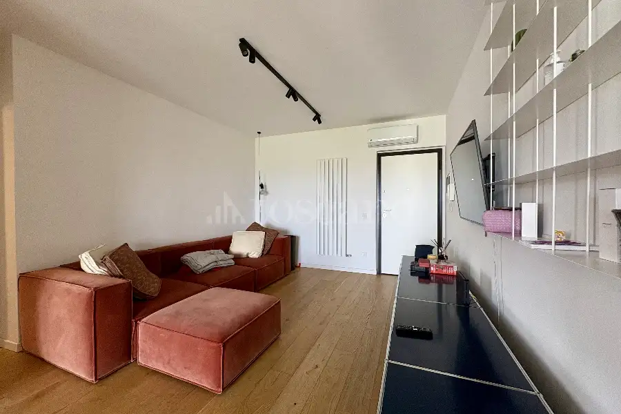 Casa in affitto di 90 mq a €1.700 (rif. 21/2026)