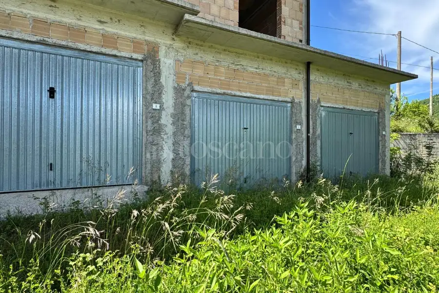 Casa Indipendente in vendita di 332 mq a €60.000 (rif. 64/2025)