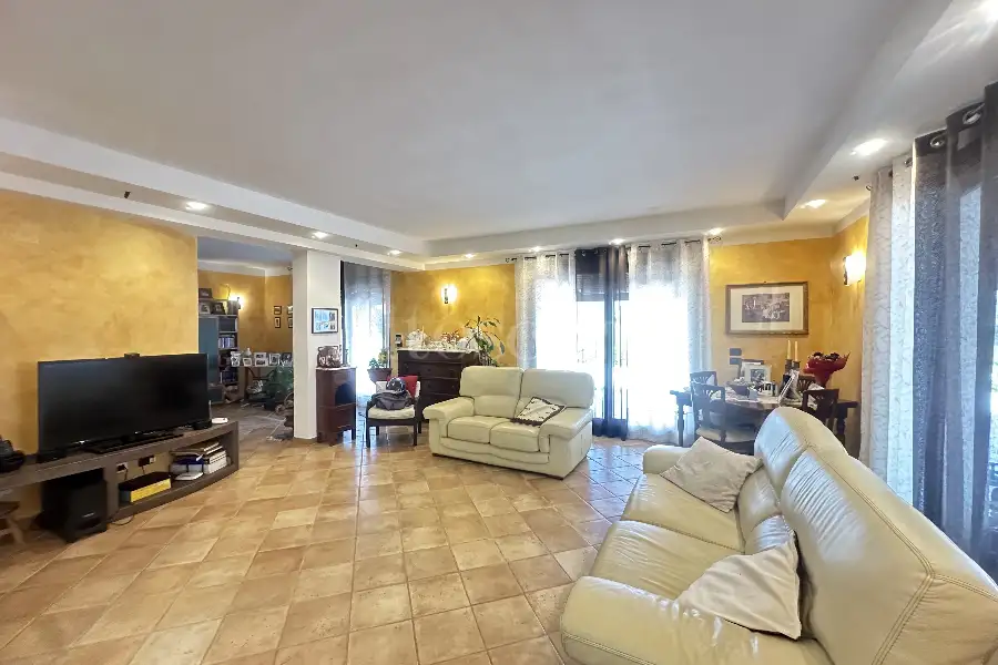 Villa in vendita di 250 mq a €470.000 (rif. 67/2025)