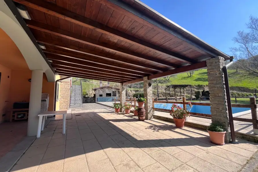 Villa in vendita di 300 mq a €825.000 (rif. 24/2025)