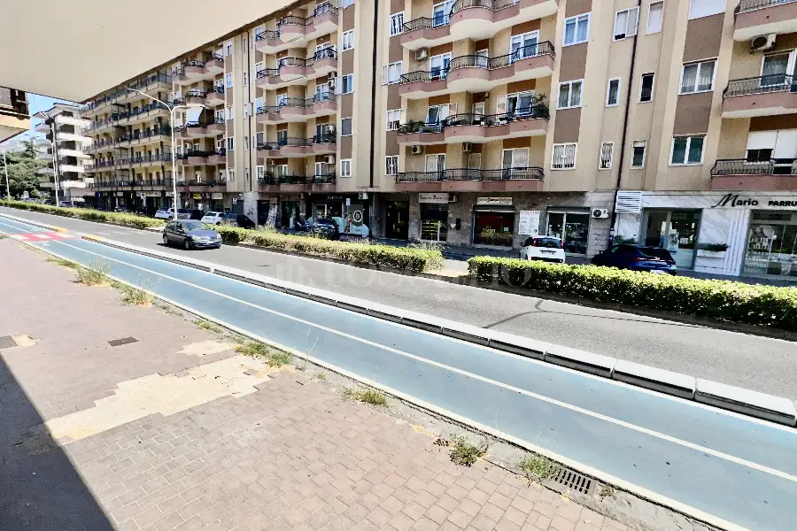Ufficio in vendita di 150 mq a €229.000 (rif. 11/2026)
