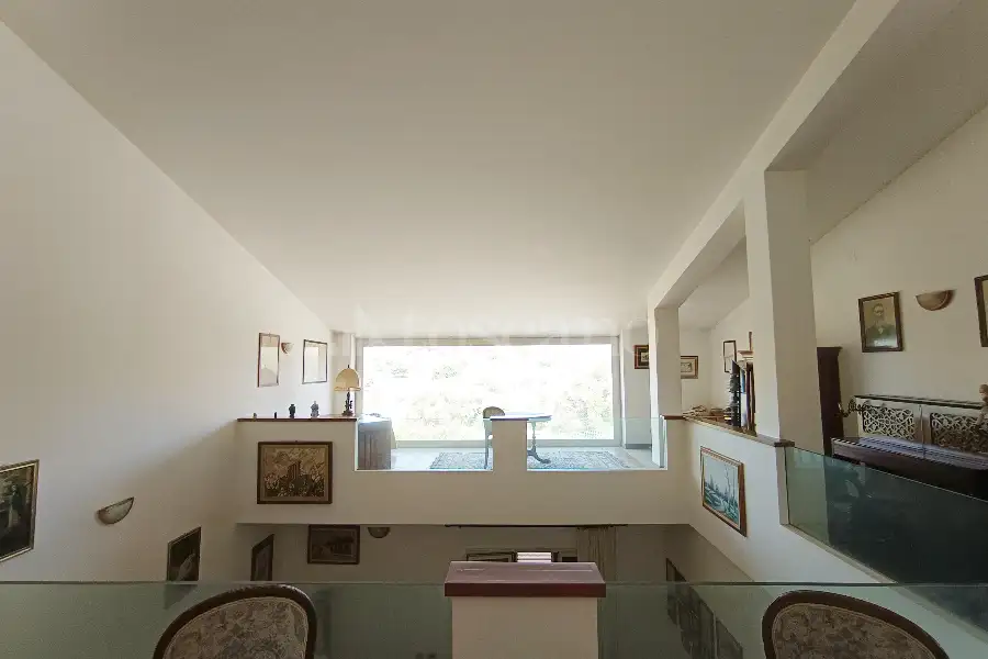 Villa Bifamiliare in vendita di 400 mq a €524.000 (rif. 108/2026)