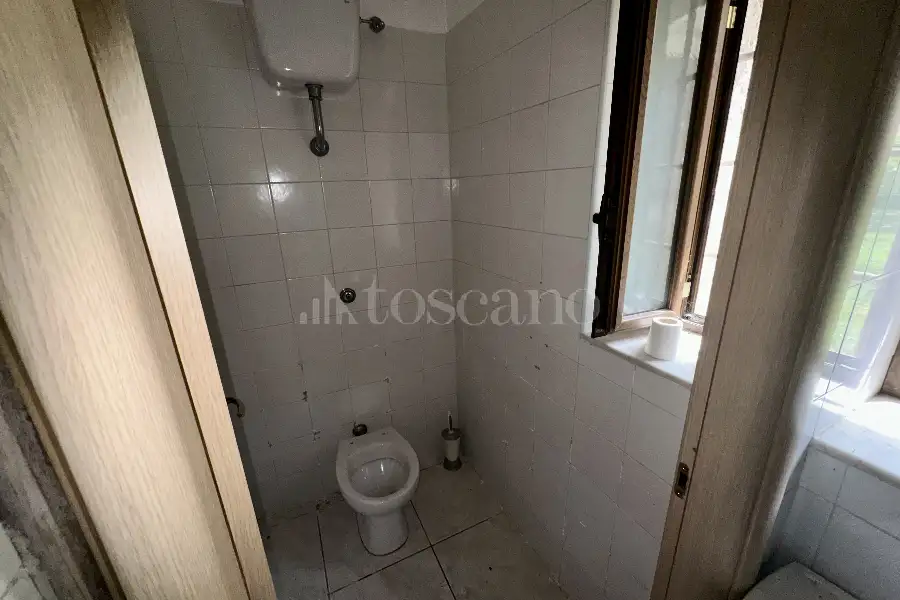 Negozio in affitto di 85 mq a €850 (rif. 19/2026)
