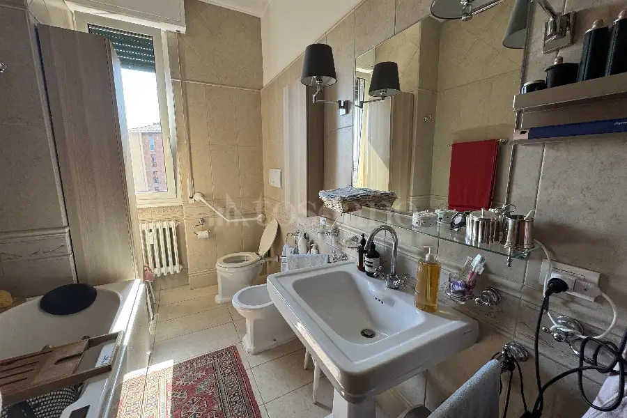 Casa in vendita di 232 mq a €1.100.000 (rif. 5/2026)