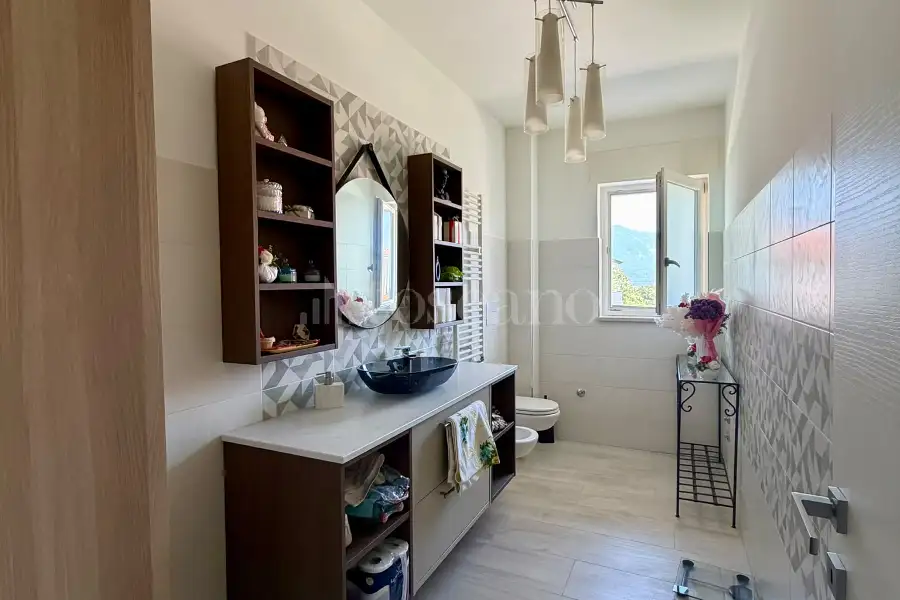Villa Bifamiliare in vendita di 100 mq a €235.000 (rif. 156/2026)