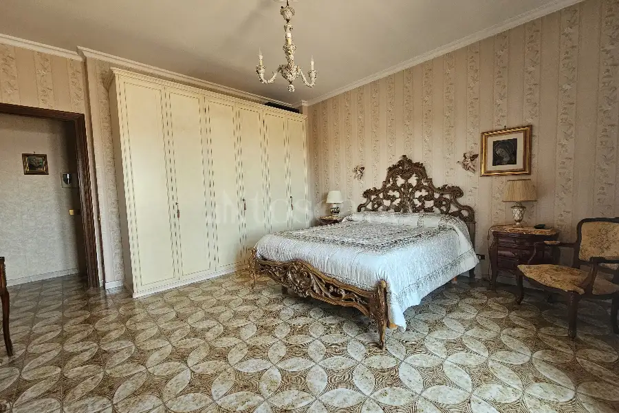 Villa Bifamiliare in vendita di 200 mq a €299.000 (rif. 141/2025)