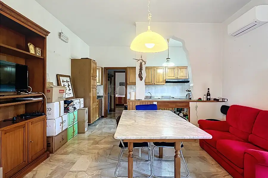 Villa in vendita di 630 mq a €670.000 (rif. 195/2025)