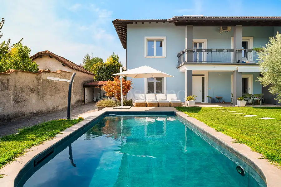 Villa in vendita di 300 mq a €525.000 (rif. 53/2026)