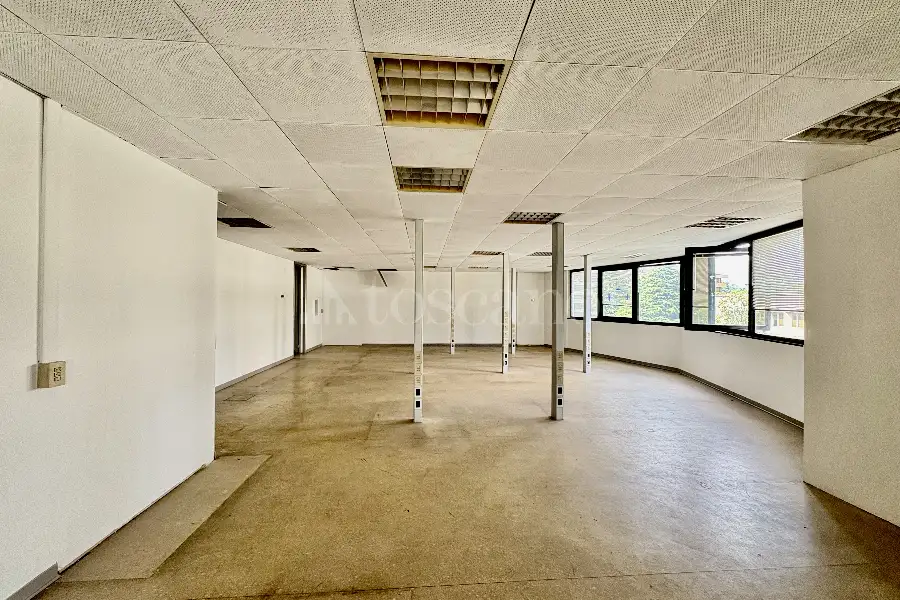 Ufficio in vendita di 150 mq a €215.000 (rif. 20/2026)