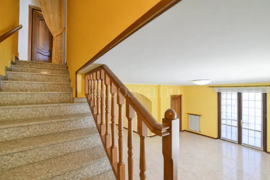 Villa in vendita di 300 mq a €390.000 (rif. 4/2026)
