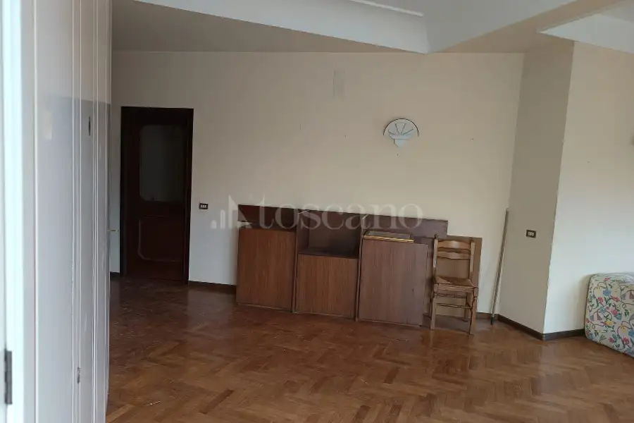 Casa in vendita di 232 mq a €198.000 (rif. 25/2026)