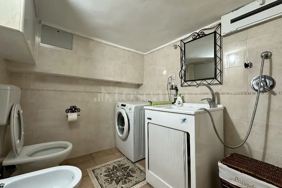 Villa Bifamiliare in vendita di 210 mq a €275.000 (rif. 27/2026)