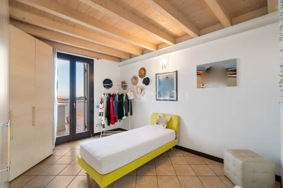 Villa in vendita di 350 mq a €980.000 (rif. 70/2025)