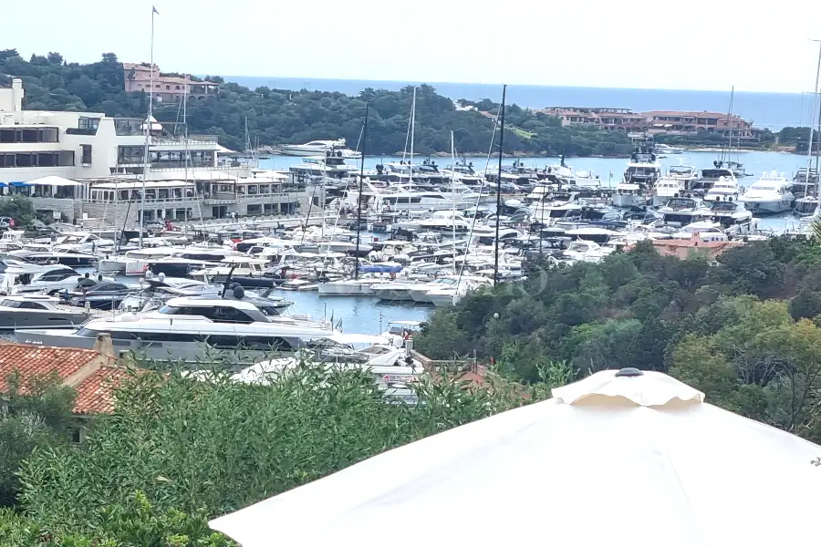 Casa in vendita di 130 mq a €950.000 (rif. 13/2025)