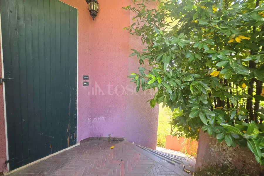 Villa in vendita di 200 mq a €780.000 (rif. 38/2026)