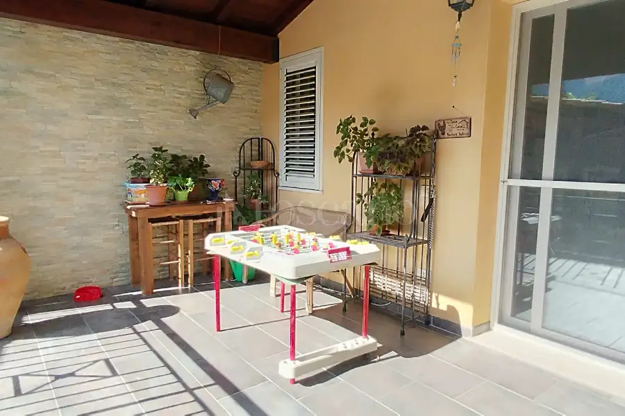 Villa in vendita di 340 mq a €650.000 (rif. 41/2026)