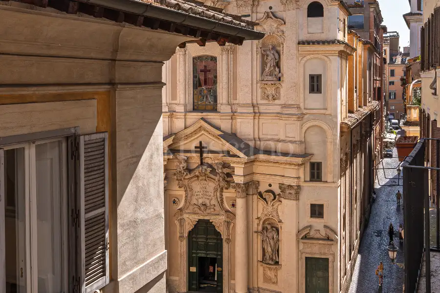 Attico in vendita di 250 mq a €2.700.000 (rif. 46/2026)