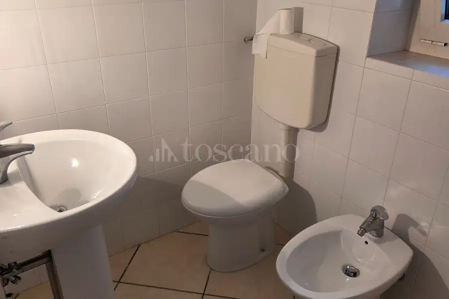 Negozio in vendita di 68 mq a €58.000 (rif. 30/2026)