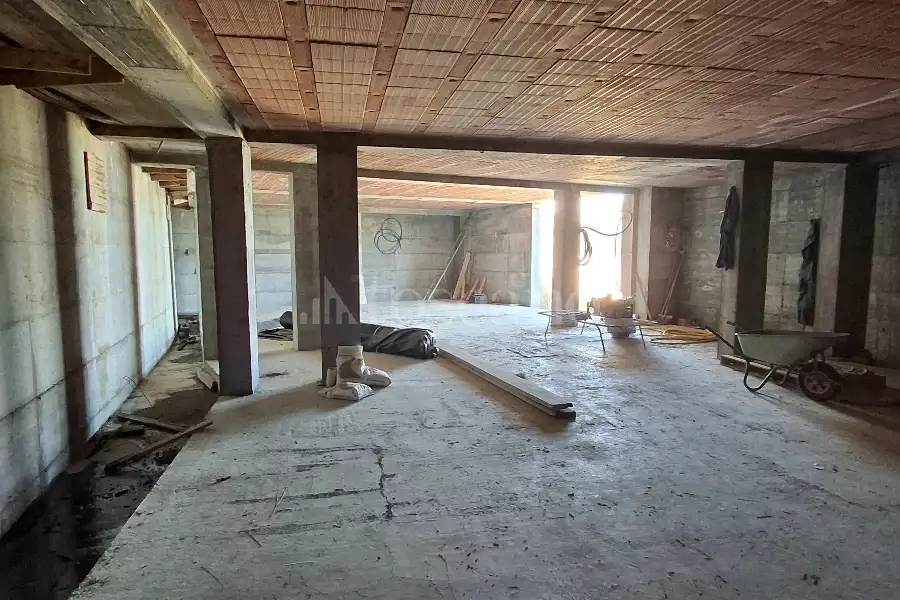 Casa Indipendente in vendita di 270 mq a €380.000 (rif. 12/2026)