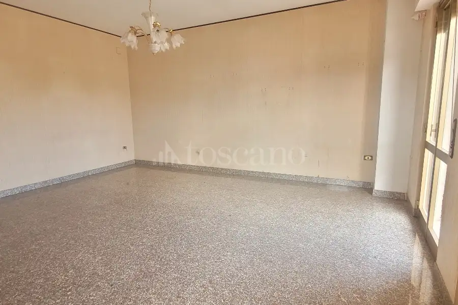 Casa Indipendente in vendita di 534 mq a €255.000 (rif. 1/2026)