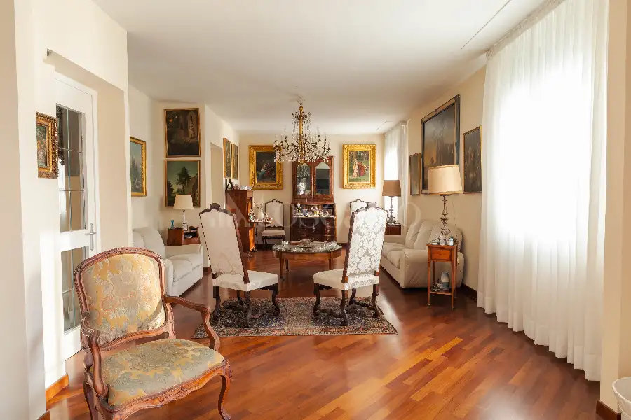 Casa in vendita di 140 mq a €790.000 (rif. 51/2025)