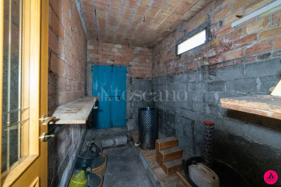 Casa Indipendente in vendita di 200 mq a €169.000 (rif. 21/2026)