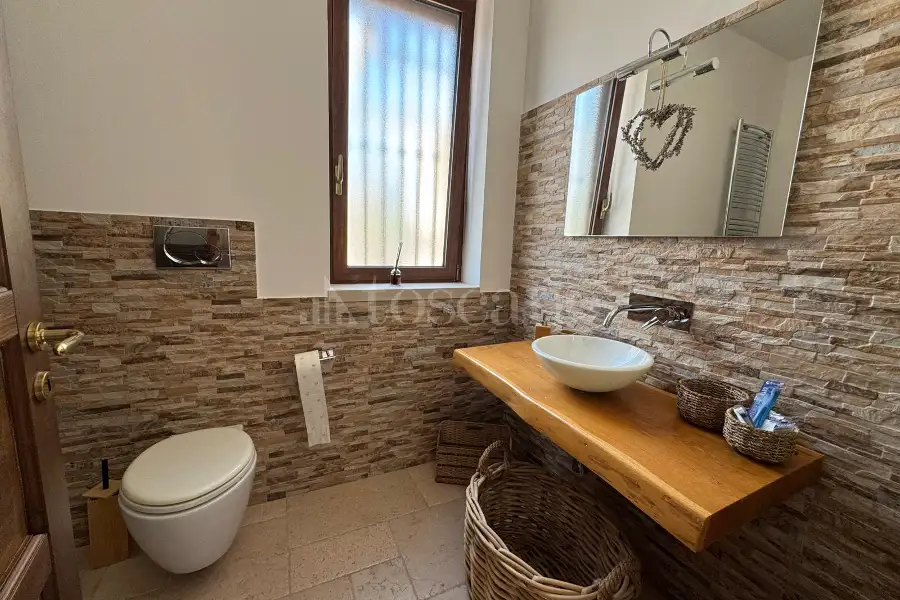Villa in vendita di 220 mq a €849.000 (rif. 7/2026)