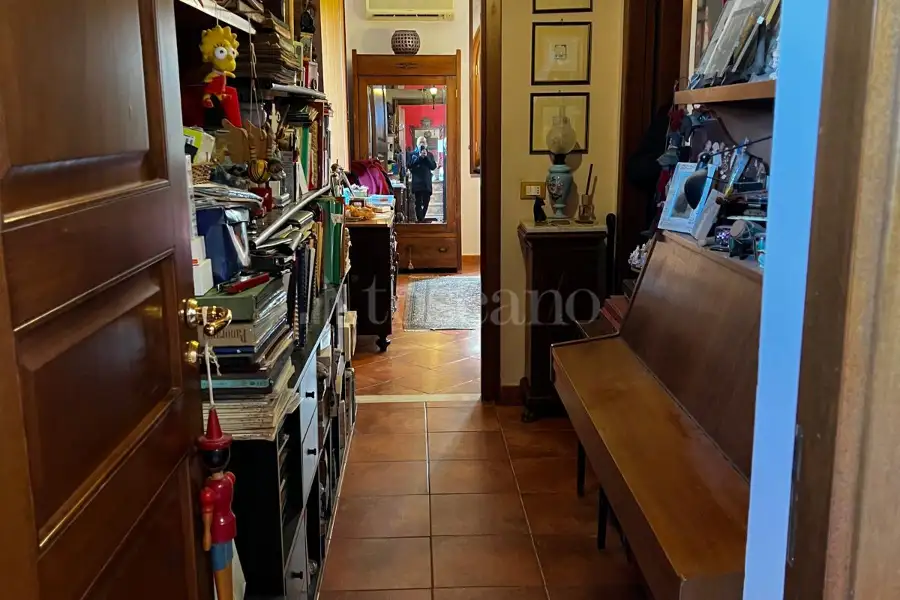 Villa in vendita di 920 mq a €2.000.000 (rif. 43/2025)