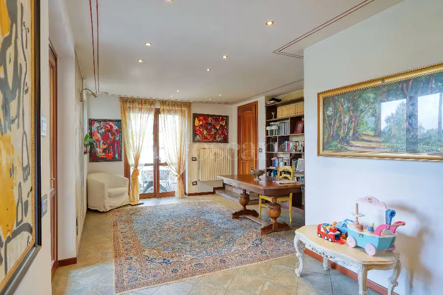 Villa in vendita di 270 mq a €630.000 (rif. 202/2026)